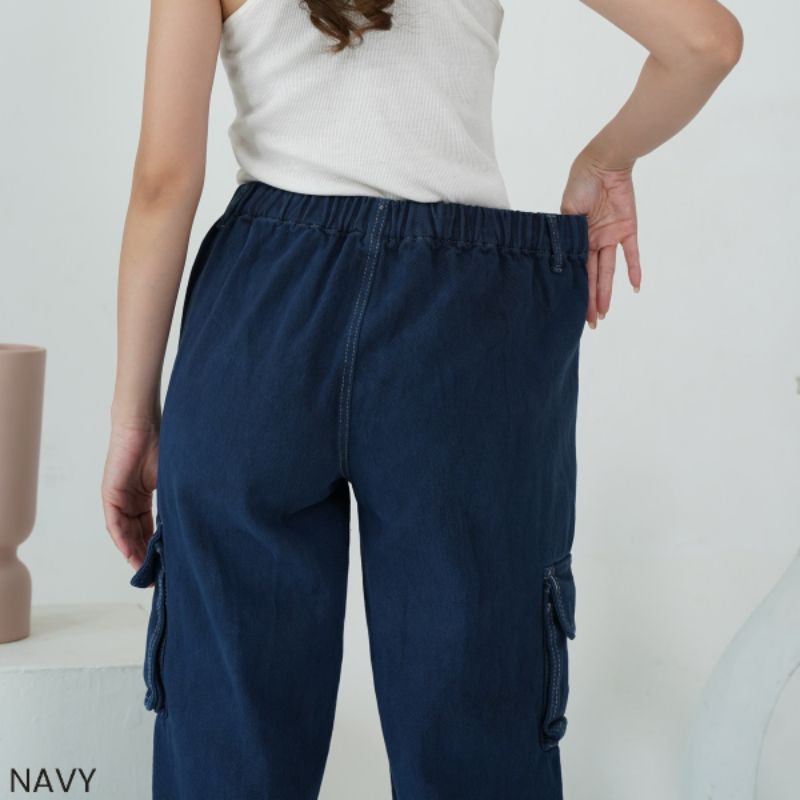 Cargo denim pocket pants