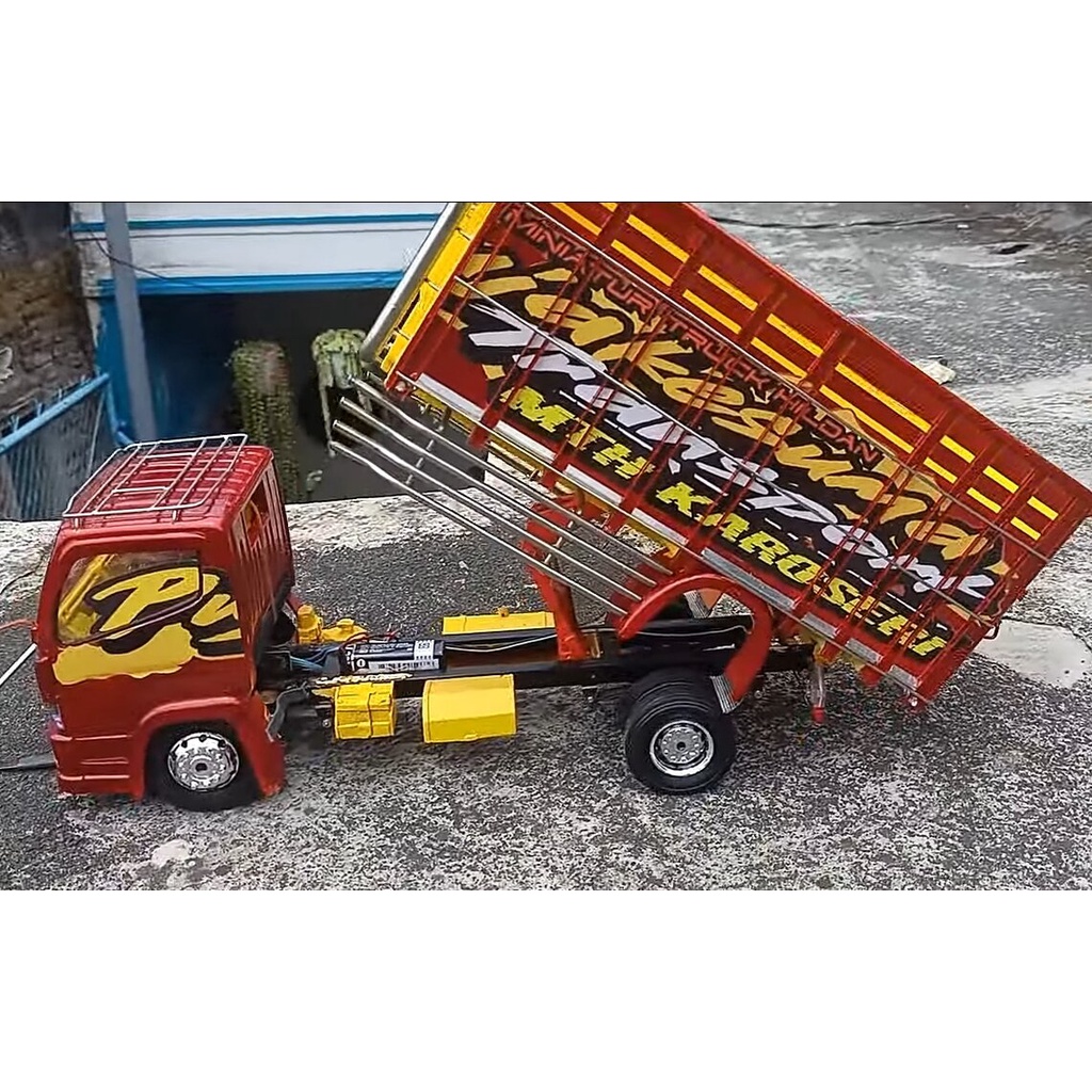 COD miniatur truk oleng bak kabin jungkit anti gosip, trek, truck oleng miniatur, truk oleng kayu murah, truk oleng miniatur full lampu, truk oleng remote, truk remot, miniatur truk, miniatur mobil, truk oleng remot, truk oleng bayar di tempat, mainan