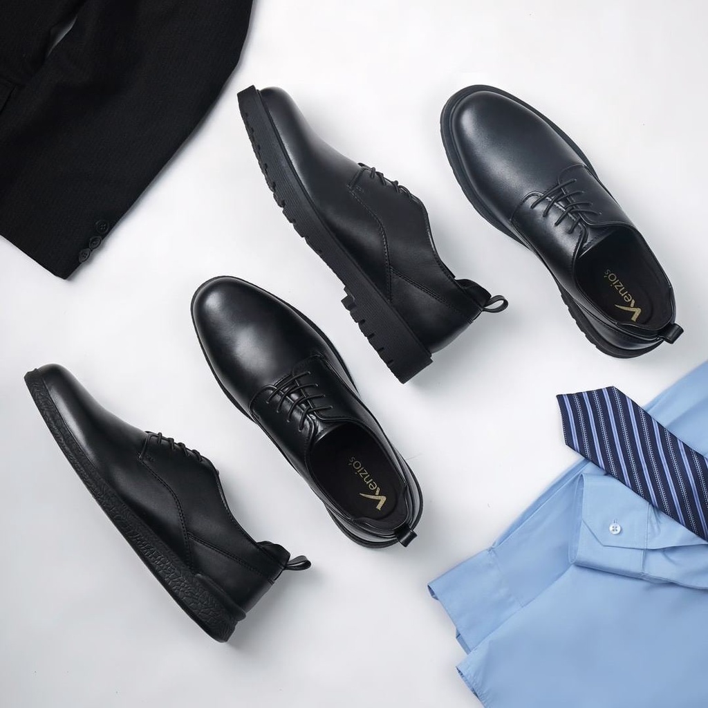 THOM BLACK ORIGINAL x KENZIOS Sepatu Kulit Sapi Asli Full Hitam Pria Formal Pantofel Tali Kerja Kantor Resmi Guru Kantoran Pesta Undangan Wedding Kondangan Nikah Wisuda Kuliah Semi Casual Derby Modern Oxford Genuine Leather Kenzio Footwear Keren Kekinian