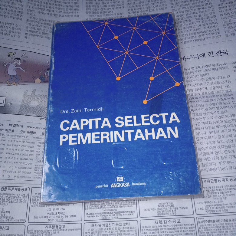 Buku Capita Selecta Pemerintahan • Zaini Tarmidji