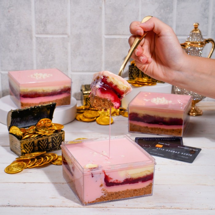 

Sugarberry Dessert Box