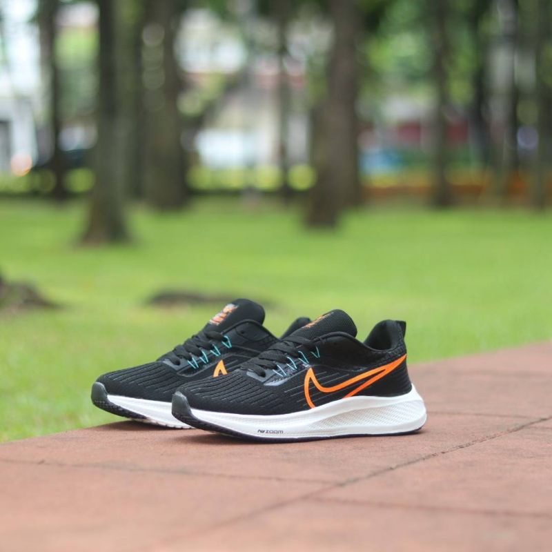 Sepatu Sneakers Olahraga Lari Running Zoom Pria Murah Size 40 41 42 43 44 Import