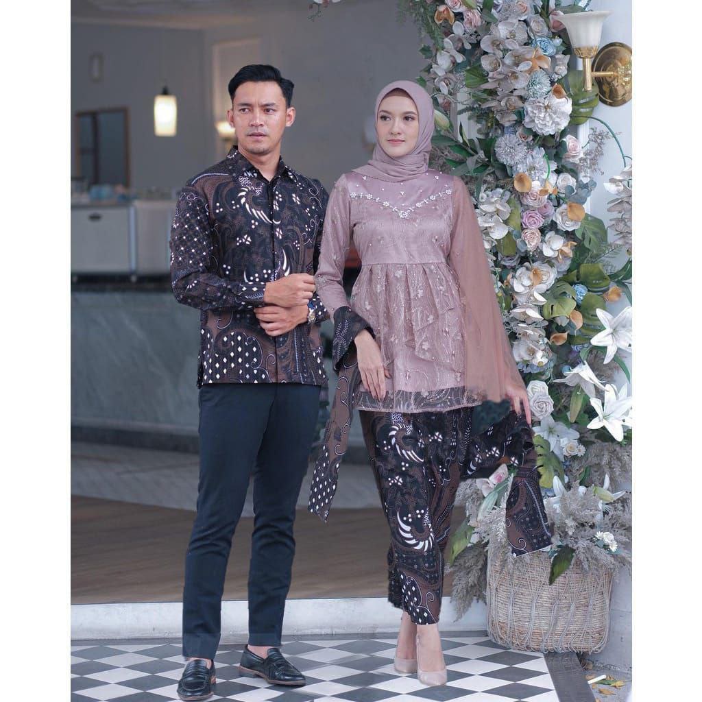 100% GRATIS ONGKIR MODEL TERBARU POPULER ( COD )Couple Lamaran Tunangan / Kebaya Lamaran / Penawaran
