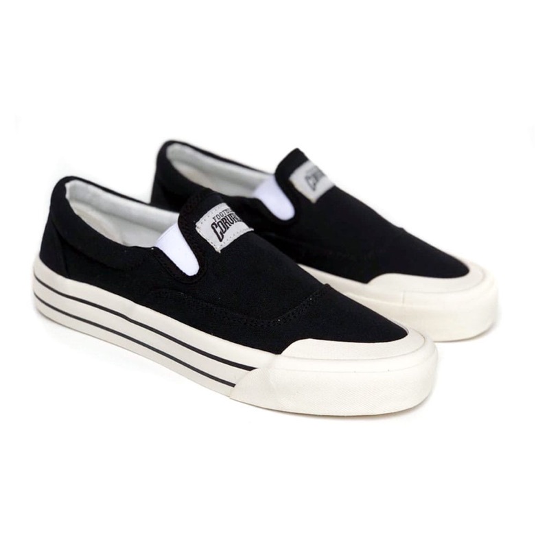 SEPATU CORVALUE FOOTWEAR - Sepatu Slip On Louisville Black white Gr2 htm