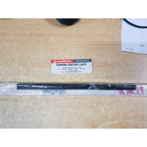 Jual Karet Wiper Belakang Honda Brio Satya - RS Gen.1 2012 2013 2014 2015 2016 2017 2018 Original Be