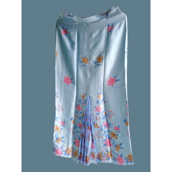 PRELOVED ROK SATIN BUNGA