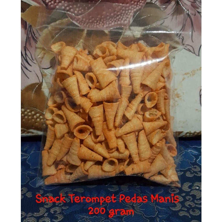 

Snack Terompet Pedas Manis