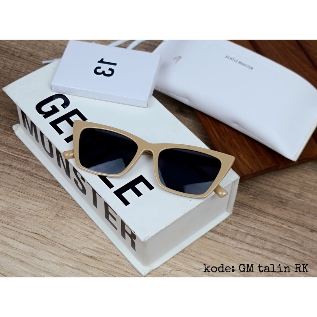 KACAMATA WANITA FASHION TERBARU / KACAMATA HITAM WANITA /KACAMATA GM TERKINI