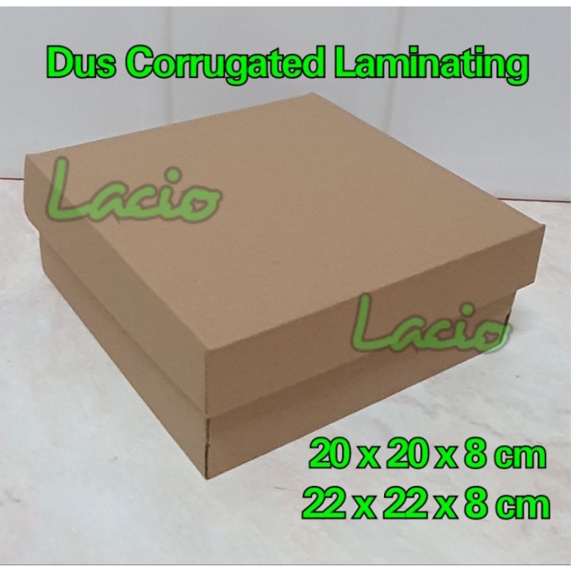 

22 x 22 x 8 cm Dus Kue Corrugated Catering Marmer Cake Laminating 22x22x7