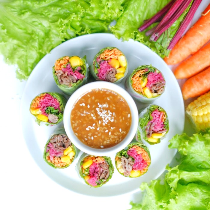 

Beef Rainbow Roll By Serasa Salad Tx0661