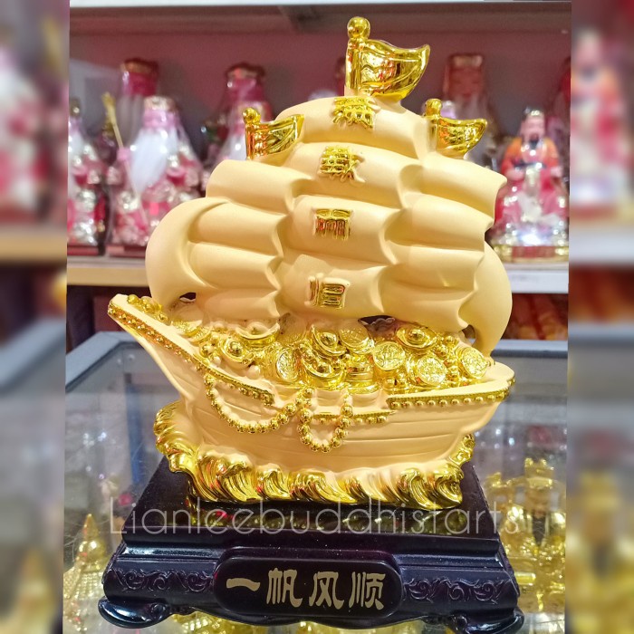 PAJANGAN KAPAL EMAS FENGSHUI 19 CM
