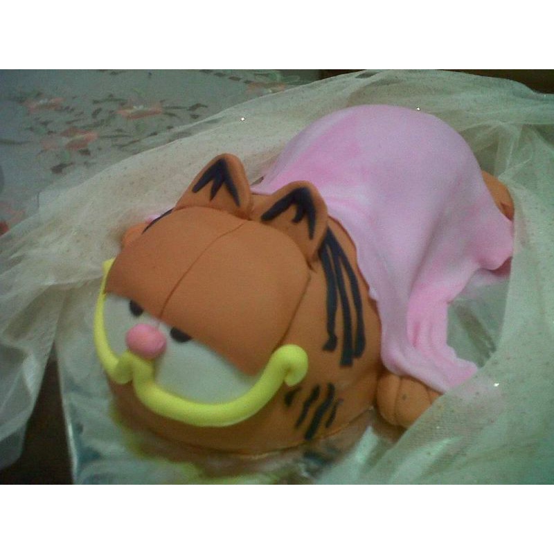 

garfield cake