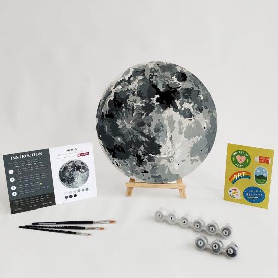 

DIY Paint By Number Kit : Bulan (Round Canvas)