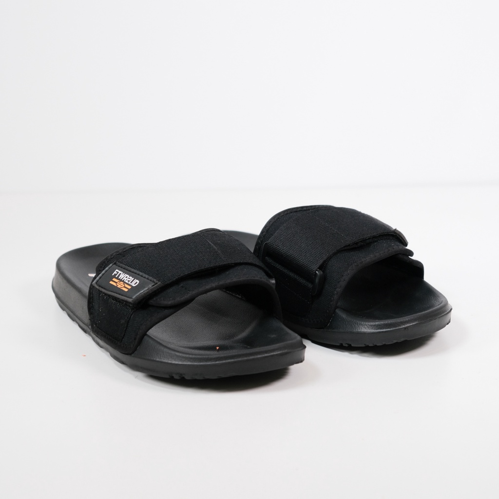 Footwear21.id - Quincy Full Black  | Slippers | Sandal Pria | Slide Slip on | Sendal Anti Licin Ringan Selop  | Sandal Murah