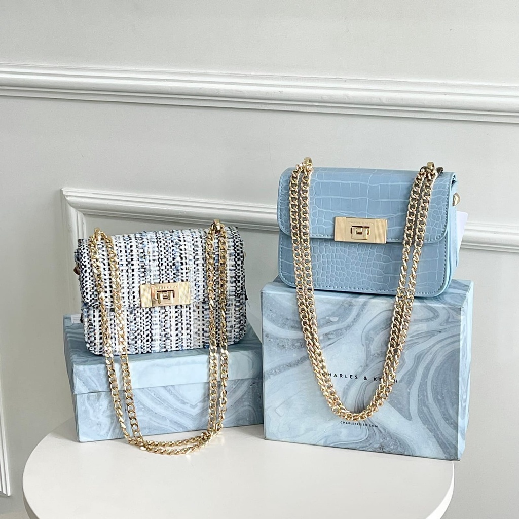 CNK Alia Chain-Strap Snake Print Crossbody Bag (C1270)