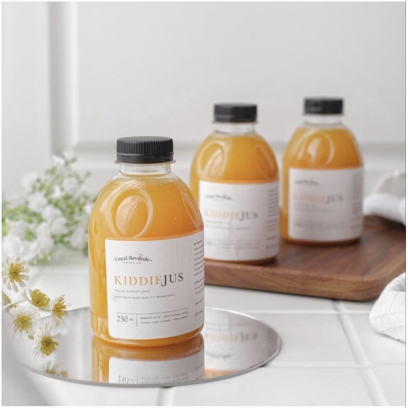 

KIDDIE JUS anti corona menambah stamina anak