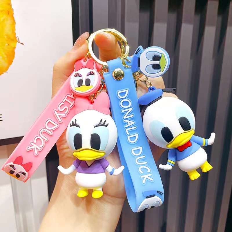 GANTUNGAN KUNCI DISNEY / GANTUNGAN KUNCI MICKY MOUSE / GANTUNGAN KUNCI DONALD DUCK / STITCH / WINNIE THE POOH