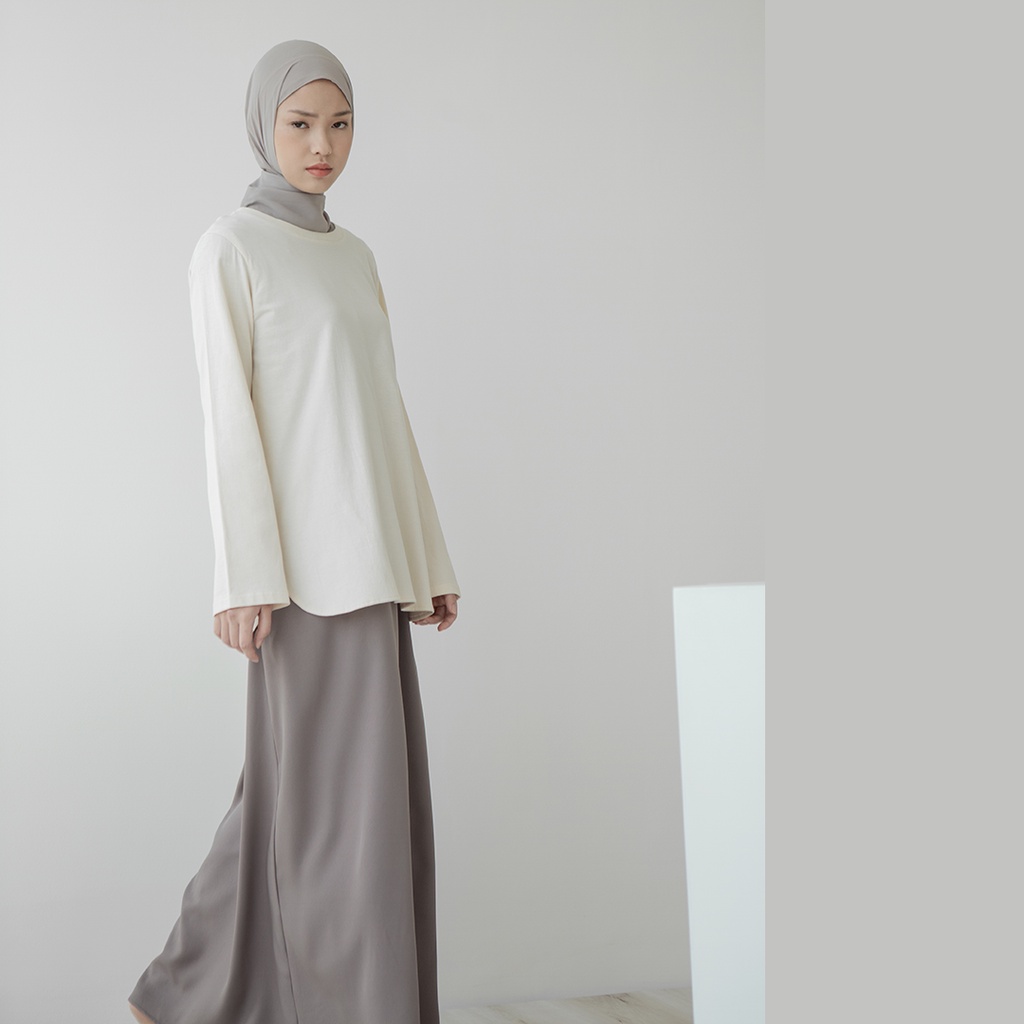 Adani by Aska Label - Kaos polos wanita Muslim lengan panjang warna Chalk, Light Khaky, Dusty Rose, Skyblue, Lavender.