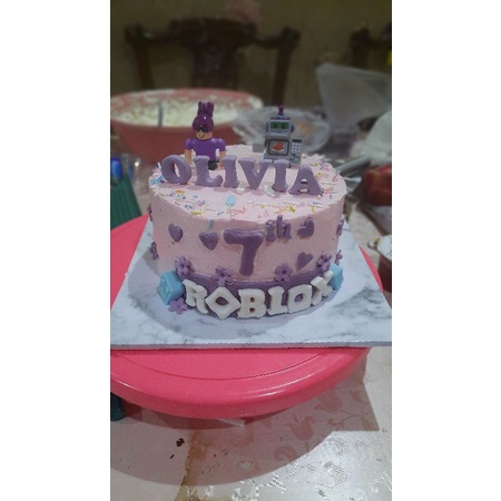 

roblox girl cake 16cm