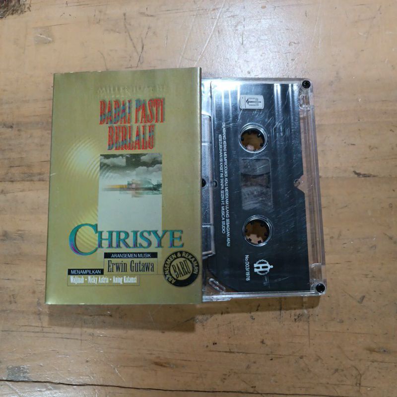 Kaset Chrisye badai pasti berlalu