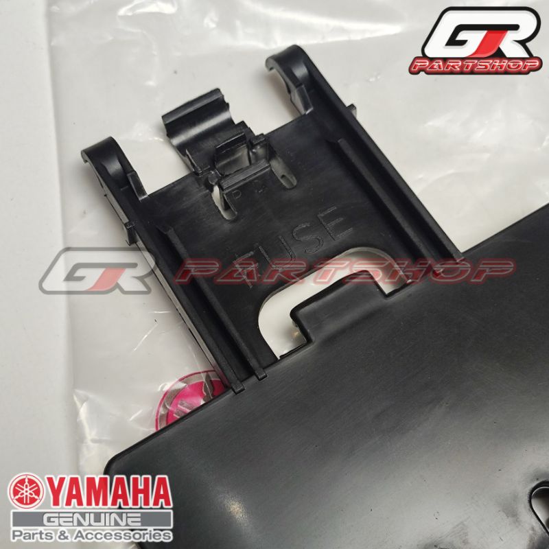 tutup aki mio sporty smile ori ygp original yamaha cover accu acu