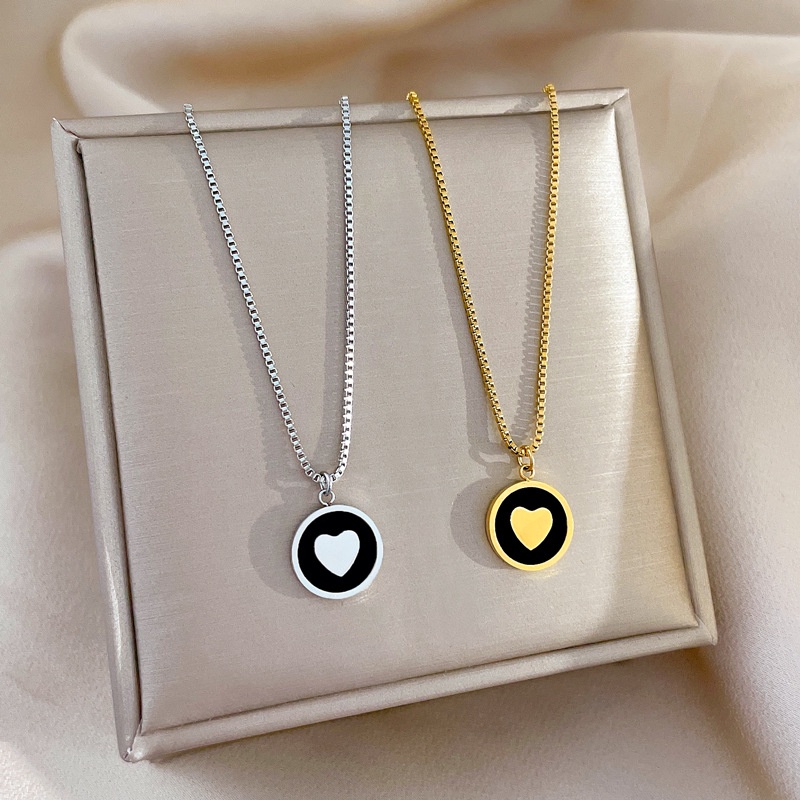 Titanium Steel Lapis Emas 18K Bulat Hati Liontin Kalung Non Tarnish Gold Kalung Untuk Wanita Tahan Air Emas Liontin Kalung Hypoallergenic Aksesoris Perhiasan