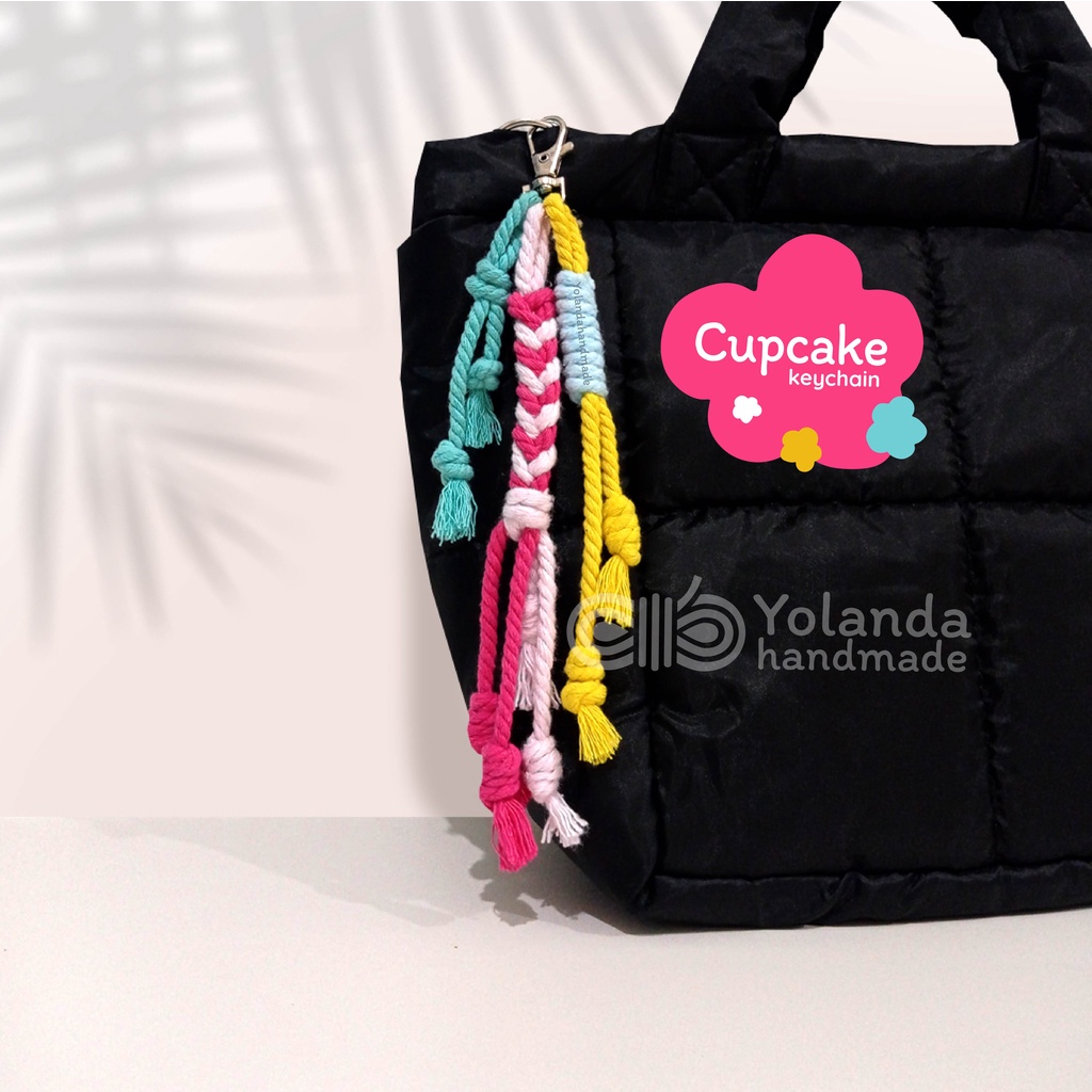 [TERMURAH] Macrame KEYCHAIN atau BAG CHARM CUPCAKE Handmade BY Yolanda| Premium |aksesoris tas| gantungan tas Lucu |model lucu |COD|