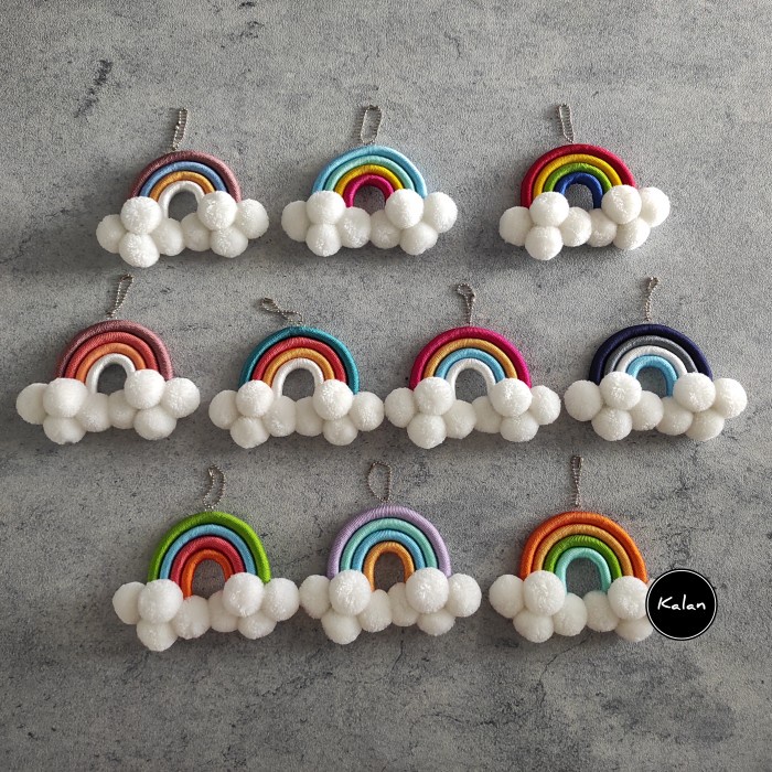 Rainbow Charm Gantungan Tas Anyam Tas Jali