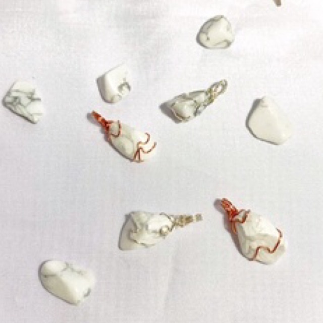 Soulstone Pendant - Howlite