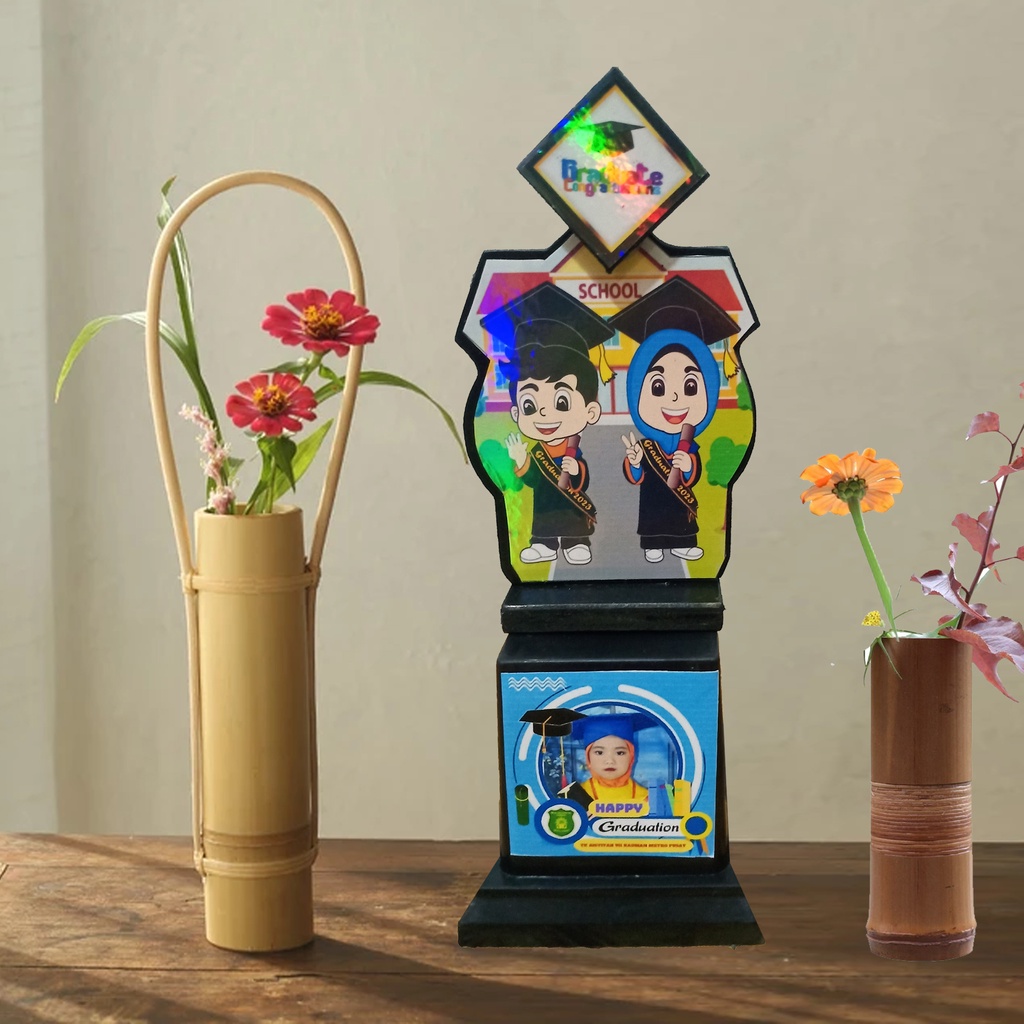 SOUVENIR WISUDA PLAKAT WISUDA TK KB PAUD SD BAHAN KAYU