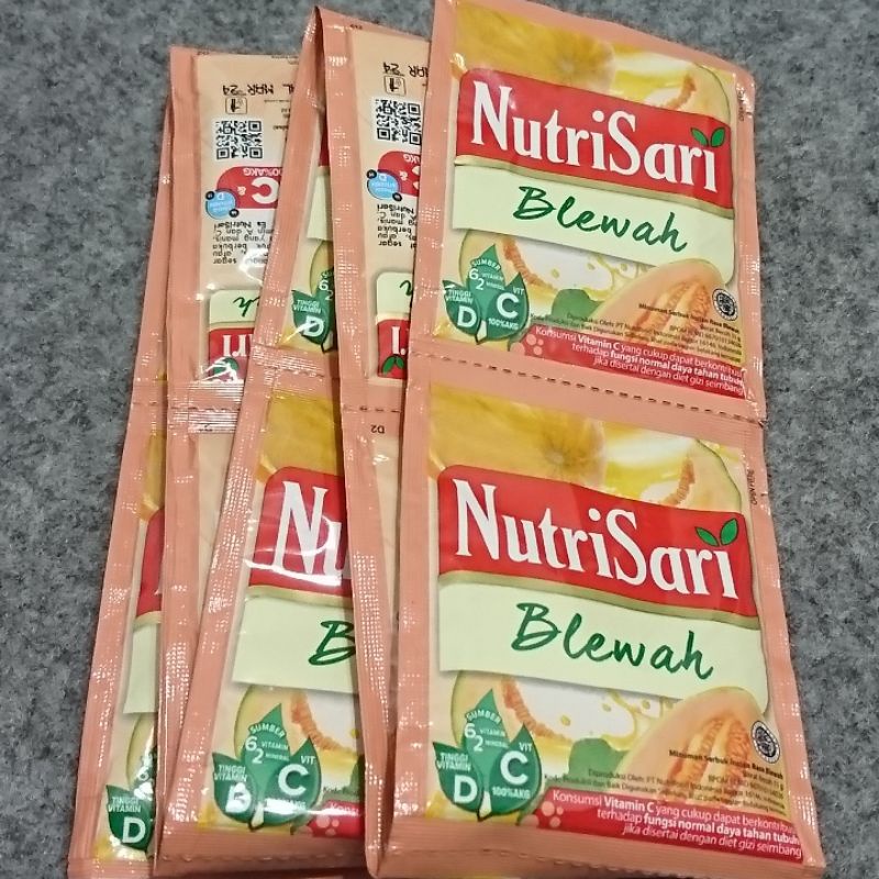 

Nutrisari Rasa Blewah 1 Renteng isi 10 pcs/bungkus