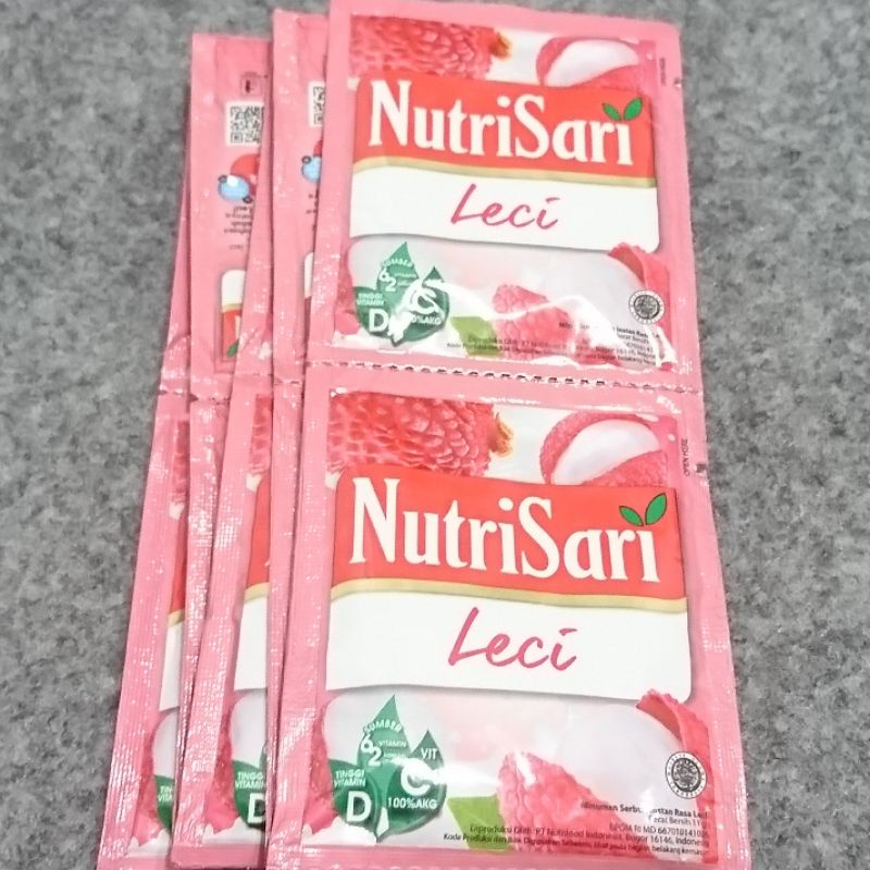 

Nutrisari Rasa Leci 1 Renteng isi 10 pcs/bungkus