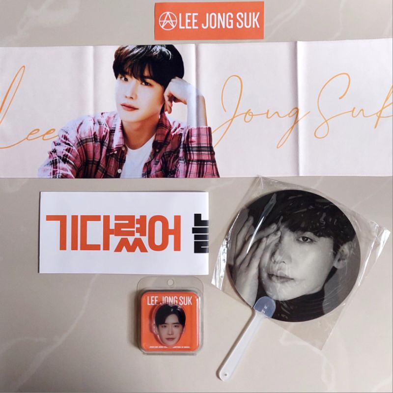 Lee Jong Suk Jongsuk Fan Meeting 2022 Goods Fan Griptok Slogan Photocard