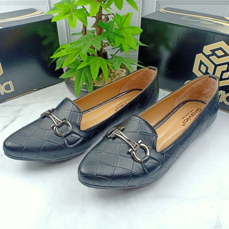 Sepatu Flat Wanita Slip On Bahan Sintetis Premium FR-17 GRAVICI