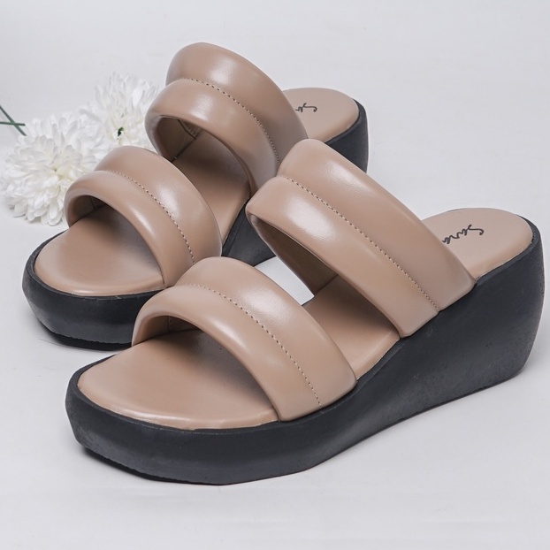 SARASARA YUK - GAIA Sandal Wanita Wedges Tinggi 5cm Size 36 - 40 Casual Sendal Cewek Platform 37 38 39 untuk Jalan Pergi Santai Slop Warna Smoke Coklat Selop Premium Original Sara Sara Kekinian Terbaru Shoes ORI Mall Official Store