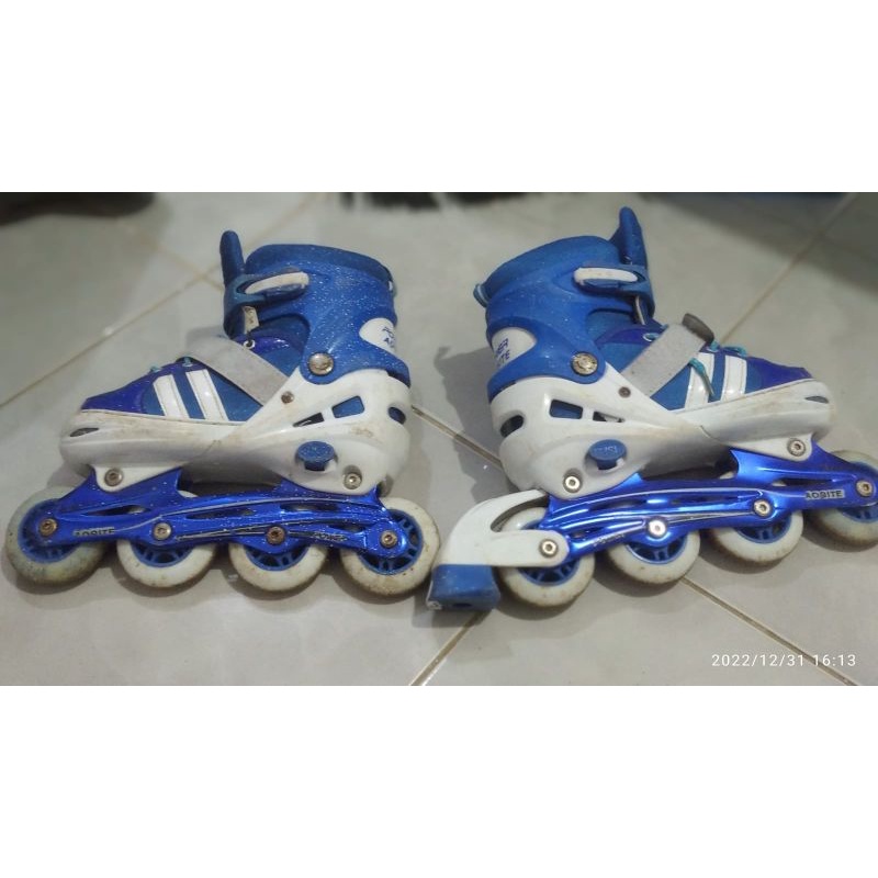 preloved sepatu roda size 38