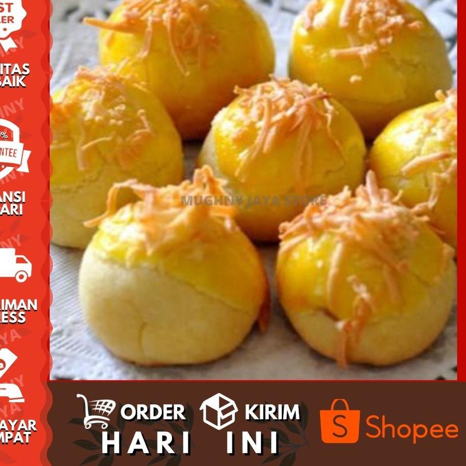 

Termurah !!! Kue Kering Nastar nanas wisman Isi 500 gram (1/2 Kg) / kue nastar nanas toping keju / kue cemilan keluarga / kue lebaran / kue homemade termurah