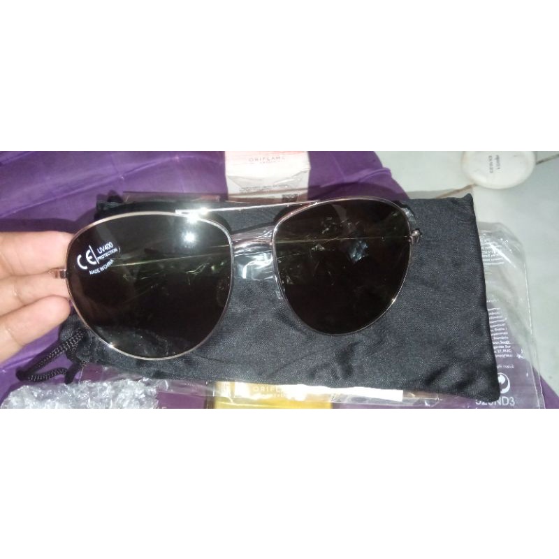 Kacamata lock and lock