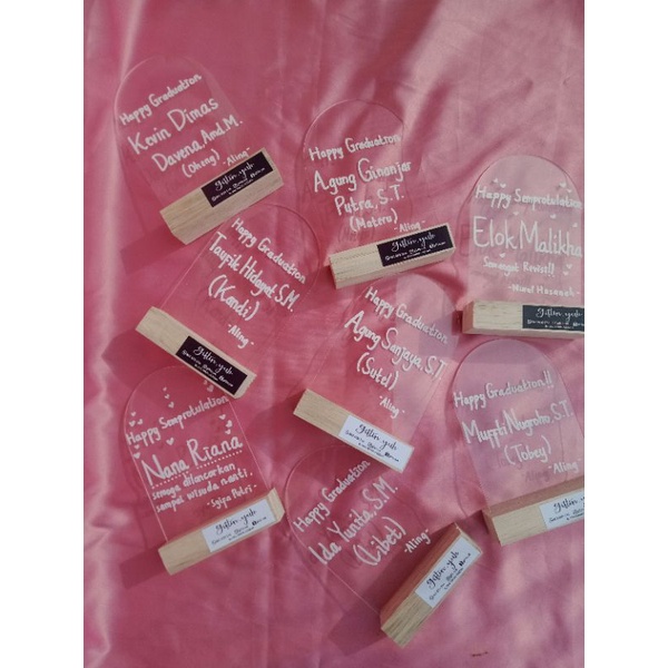 

Akrilik Murah Custom