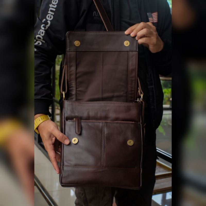 Tas Selempang Dan Bahu Pria Sling Bag Dimas Kulit Sapi Asli Bahan Pull Up Leather Terbaru Kain Katun Drill Tali Panjang Adjustable Kekinian Original