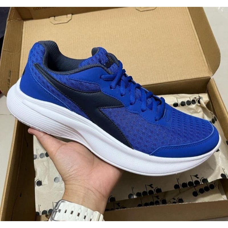 diadora eagle 5 biru sepatu pria original