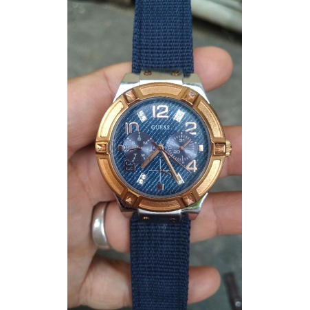 jam tangan guess W0289L1 multifungsi dial denim blue second bekas original