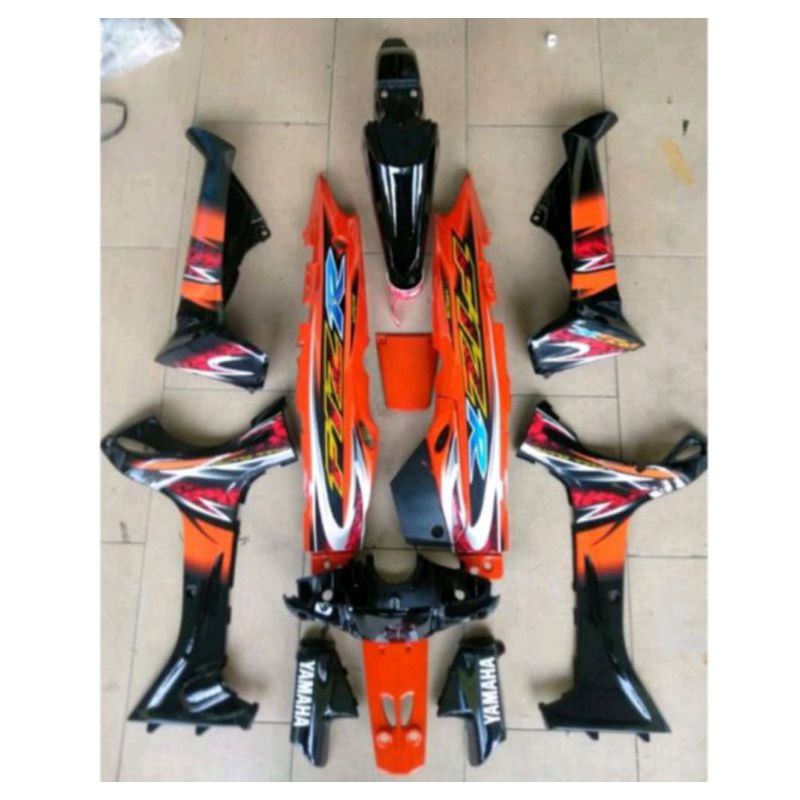 cover bodi Fizr Full set halus bodi Fizr Fiz R Full clutch Orange hitam 2005