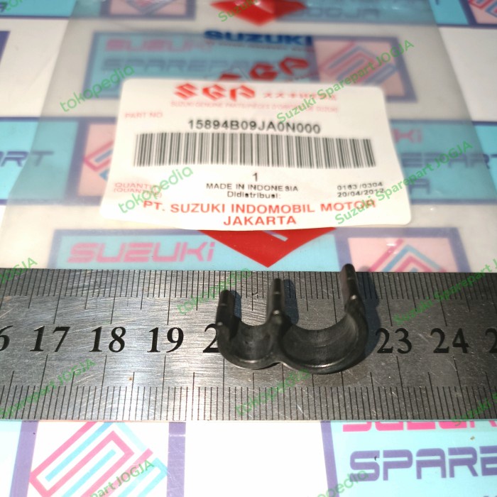 Suzuki Parts 15894B09JA0N000 Clip Depan Selang Bensin Injektor Suzuki Nex Fi Ori