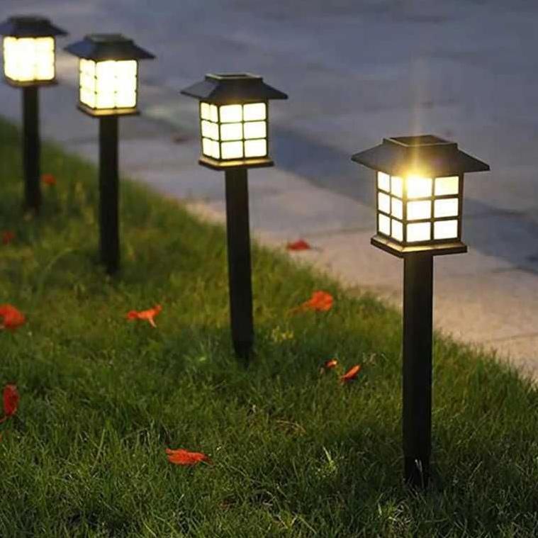 [PRODUK KBZ9O] Lampu taman tenaga matahari cell embok dinding 8 Jam Waterproof LMK