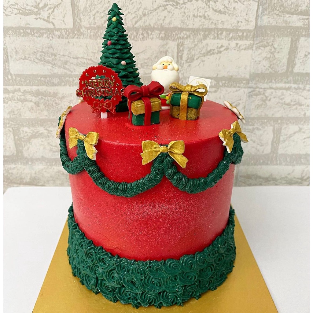 

Chrismast Cake Red