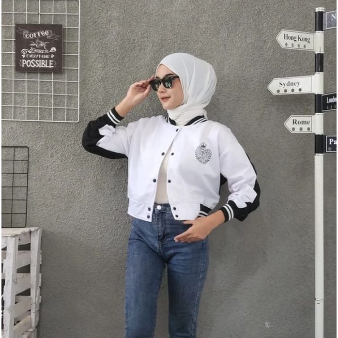 Sweater Wanita Berkualitas -Vintage crope baseball