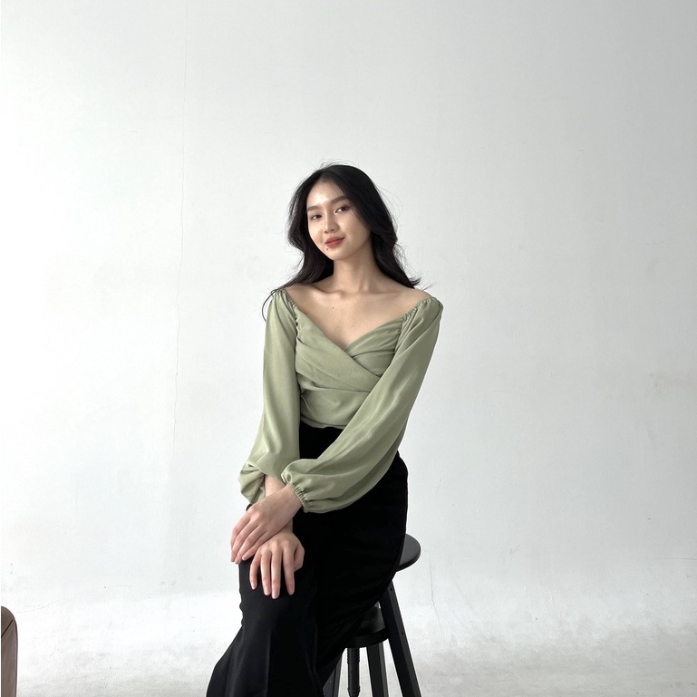 Pixie Long Sleeve Blouse / Blouse Wanita / Korean Looks