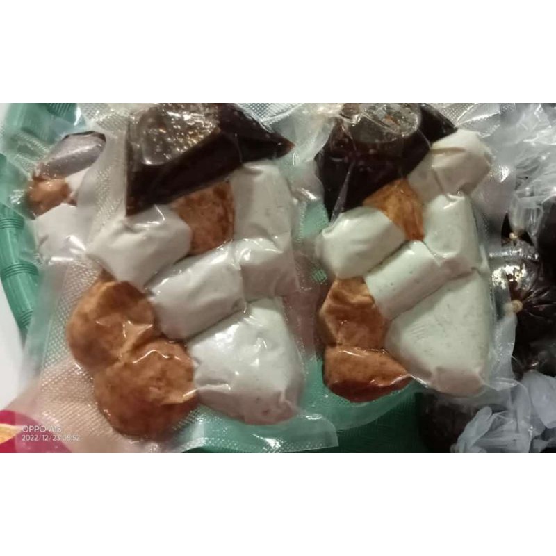 

PEMPEK-PEMPEK IKAN isi 8