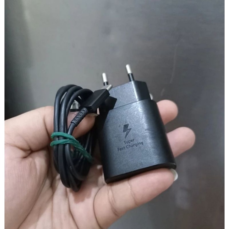 Charger samsung s20 plus bekas ori copotan fisik 90%